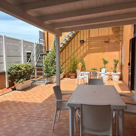 Rooftop St. Peter Apartment